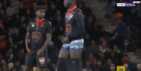 意媒：梅努是那不勒斯中场引援首选，备选方案包括弗拉泰西