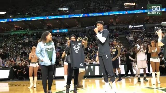 世界杯历史经典比赛回顾（历届世界杯经典对决回眸）