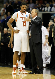 安帅谈维尼修斯国家德比不满被换下：我跟他说他犯了一个错误（安切洛蒂谈维尼修斯国家德比被换后不满：我告诉他犯了错）