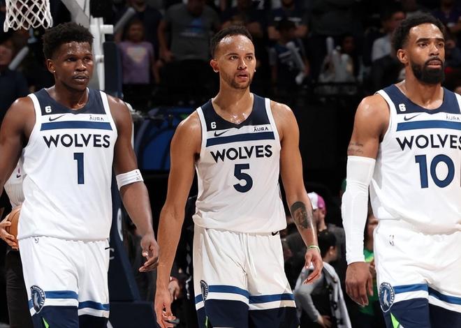 邮报：利马尚未准备好回归；奥纳纳预计对紫百合时复出（邮报：利马仍未具备复出条件，奥纳纳有望战紫百合复出）