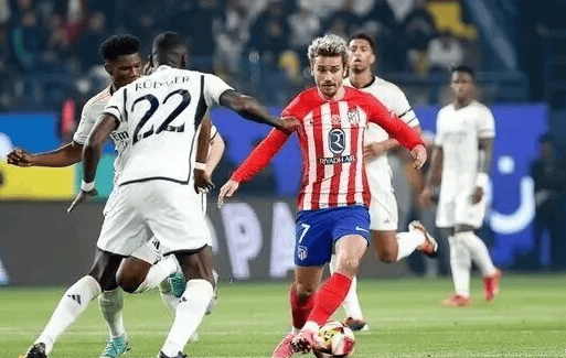 铁人伤了! 曼晚：B费可能因伤缺战一个月，带伤踢维拉加重伤势（铁人倒下！曼晚：B费恐因伤缺阵一个月，带伤对阵维拉致伤情恶化）